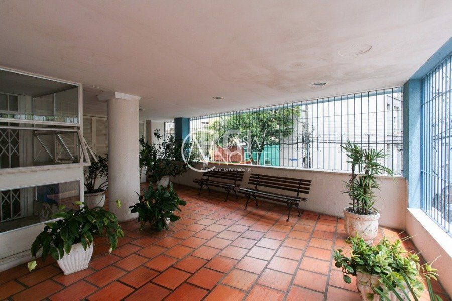 Kitnet à venda com 1 quarto, 34m², 1 vaga, Rua General Cipriano Ferreira no bairro Centro Histórico em Porto Alegre