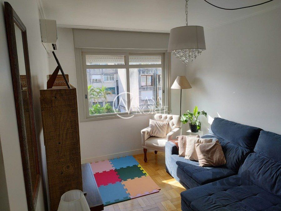 Apartamento à venda com 2 quartos, 72m², 1 vaga, Rua General Lima e Silva no bairro Centro Histórico em Porto Alegre