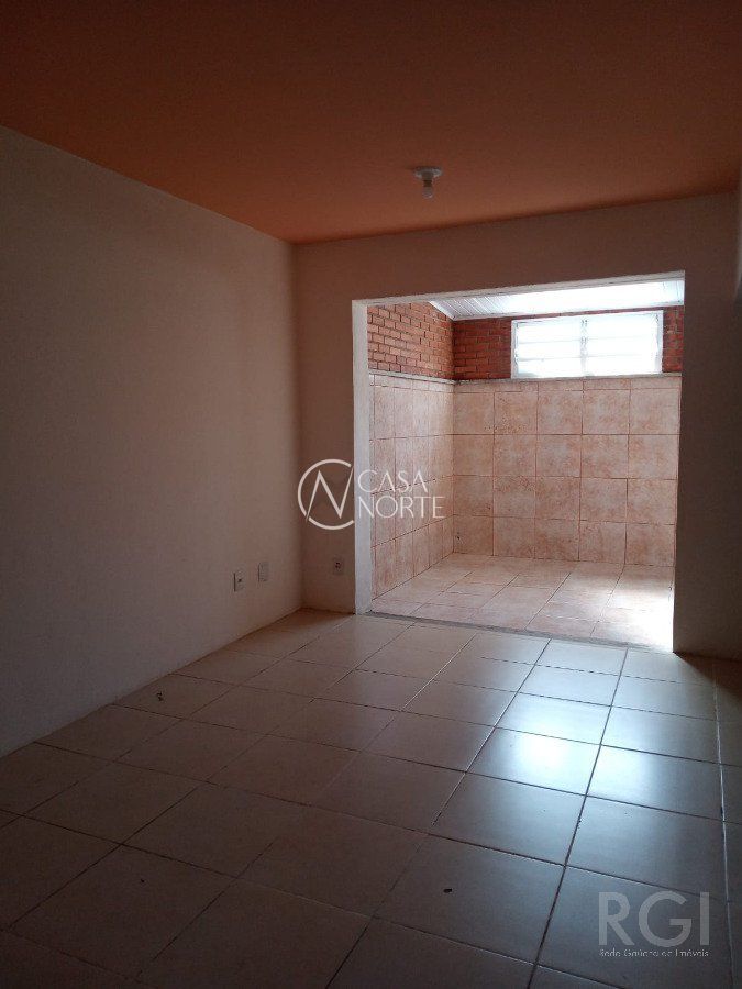 Kitnet à venda com 1 quarto, 27m², Rua Bento de Amaral no bairro Partenon em Porto Alegre