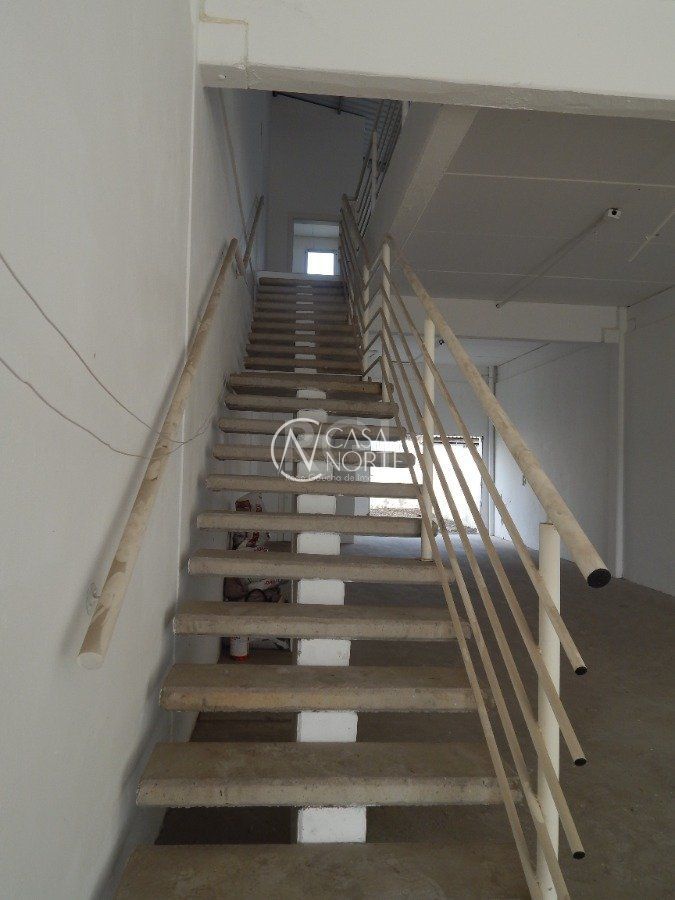 Loja à venda com 3 quartos, 277m², 2 vagas, Avenida Doutor Carlos Barbosa no bairro Medianeira em Porto Alegre