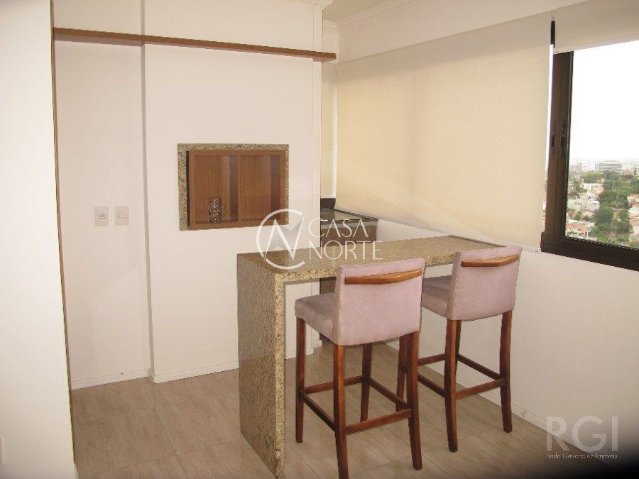 Apartamento à venda com 2 quartos, 75m², 1 suíte, 2 vagas, Avenida Protásio Alves no bairro Três Figueiras em Porto Alegre