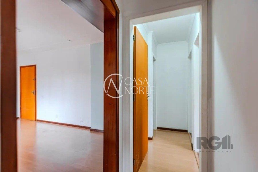 Apartamento à venda com 3 quartos, 94m², 1 suíte, 2 vagas, Avenida Plínio Brasil Milano no bairro Higienópolis em Porto Alegre