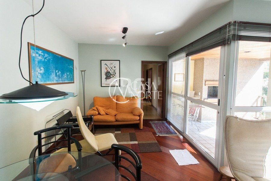 Apartamento à venda com 3 quartos, 122m², 1 suíte, 2 vagas, Avenida Coronel Lucas de Oliveira no bairro Petrópolis em Porto Alegre