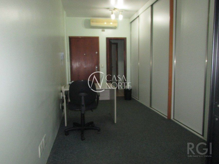 Sala Comercial à venda com 1 quarto, 32m², Avenida Ijui no bairro Petrópolis em Porto Alegre