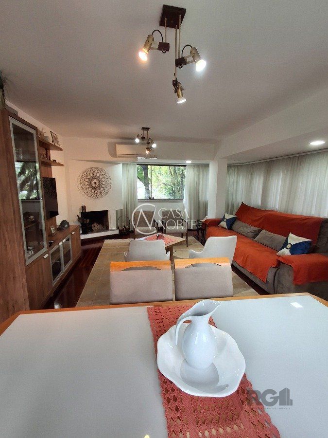 Apartamento à venda com 3 quartos, 297m², 3 suítes, 2 vagas, Rua Comendador Rheingantz no bairro Auxiliadora em Porto Alegre