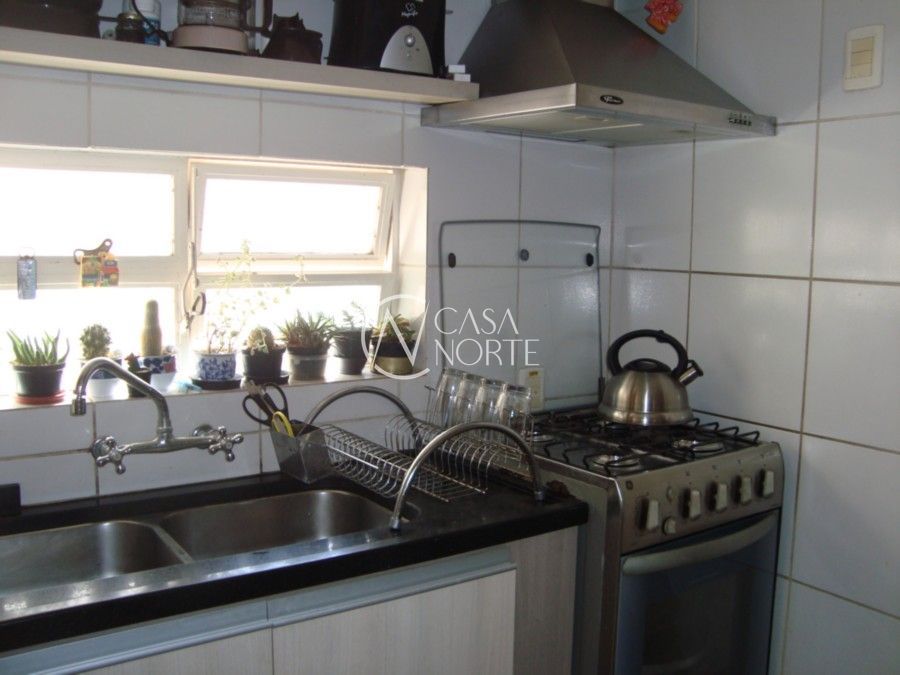 Apartamento à venda com 3 quartos, 105m², 1 suíte, 1 vaga, Rua Mostardeiro no bairro Independência em Porto Alegre