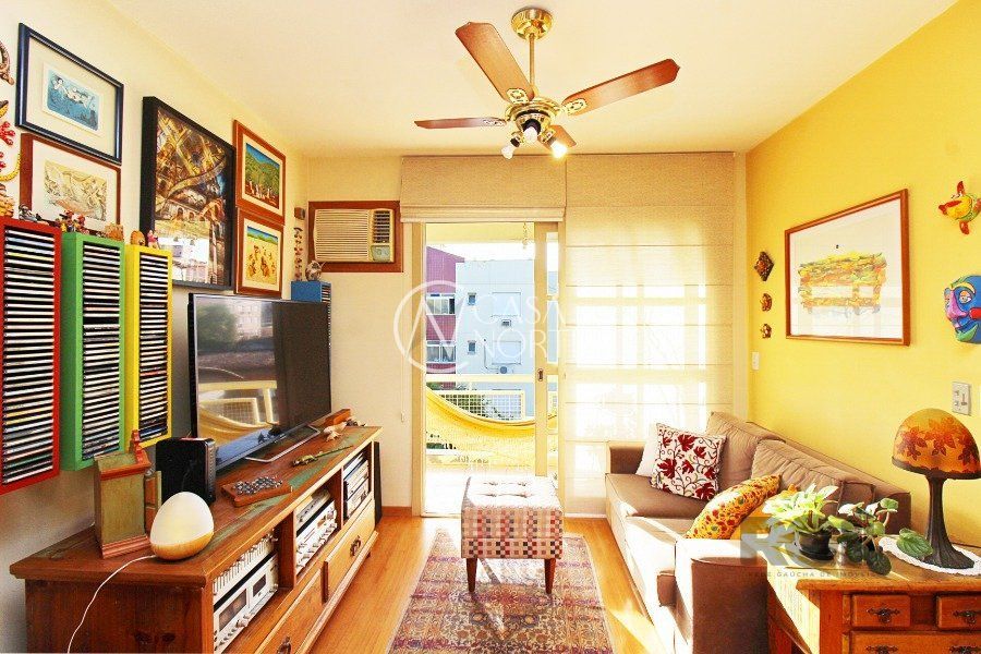 Apartamento à venda com 2 quartos, 72m², 1 vaga, Rua Angelo Crivellaro no bairro Jardim do Salso em Porto Alegre