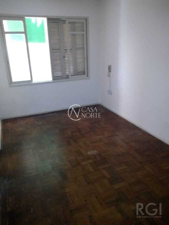 Apartamento à venda com 3 quartos, 75m², Avenida da Azenha no bairro Azenha em Porto Alegre