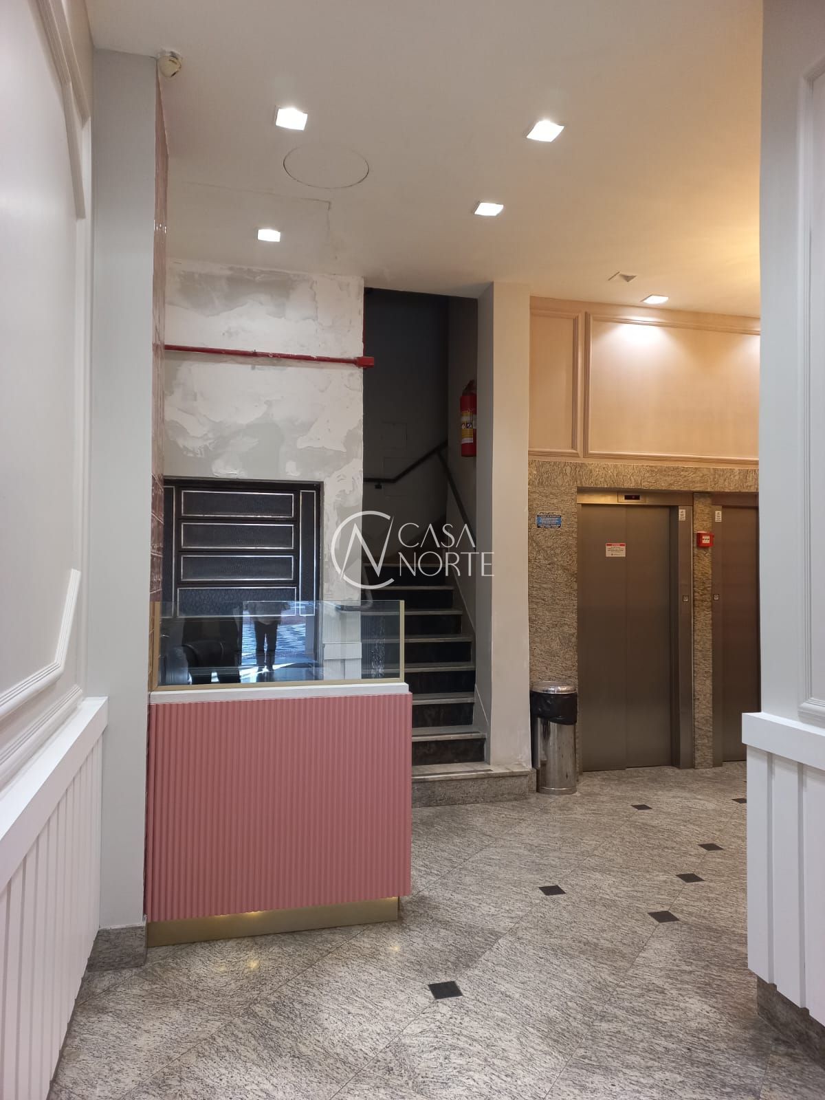 Apartamento à venda com 4 quartos, 80m², Rua dos Andradas no bairro Centro Histórico em Porto Alegre