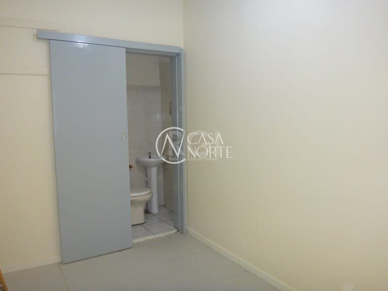 Sala Comercial à venda , 53m², Praça Osvaldo Cruz no bairro Centro Histórico em Porto Alegre