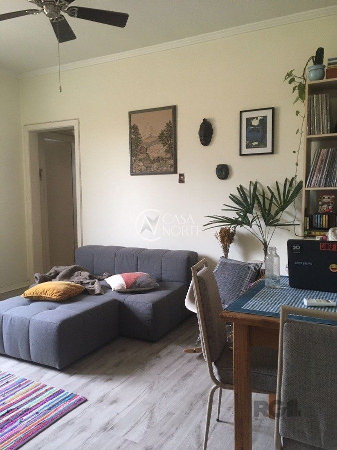 Apartamento à venda com 2 quartos, 51m², Rua Pelotas no bairro Floresta em Porto Alegre