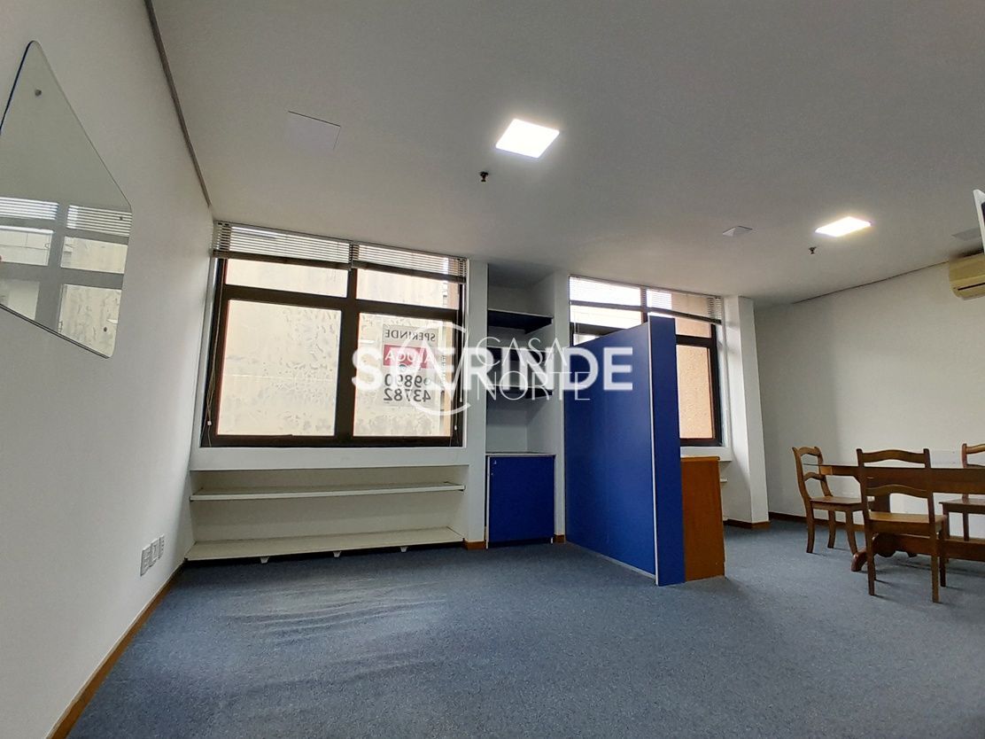 Conjunto Comercial à venda com 1 quarto, 43m², Avenida Cristóvão Colombo no bairro Floresta em Porto Alegre