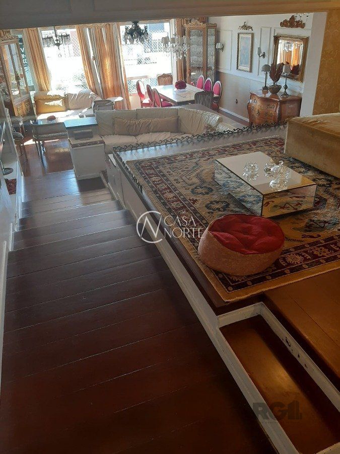 Apartamento à venda com 3 quartos, 127m², 1 suíte, 1 vaga, Rua Engenheiro Alvaro Nunes Pereira no bairro Moinhos de Vento em Porto Alegre