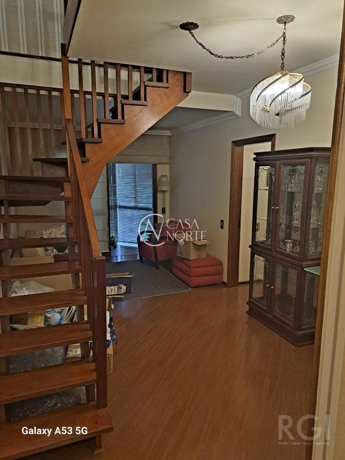 Cobertura à venda com 3 quartos, 178m², 1 suíte, 2 vagas, Rua Professor Ivo Corseuil no bairro Petrópolis em Porto Alegre