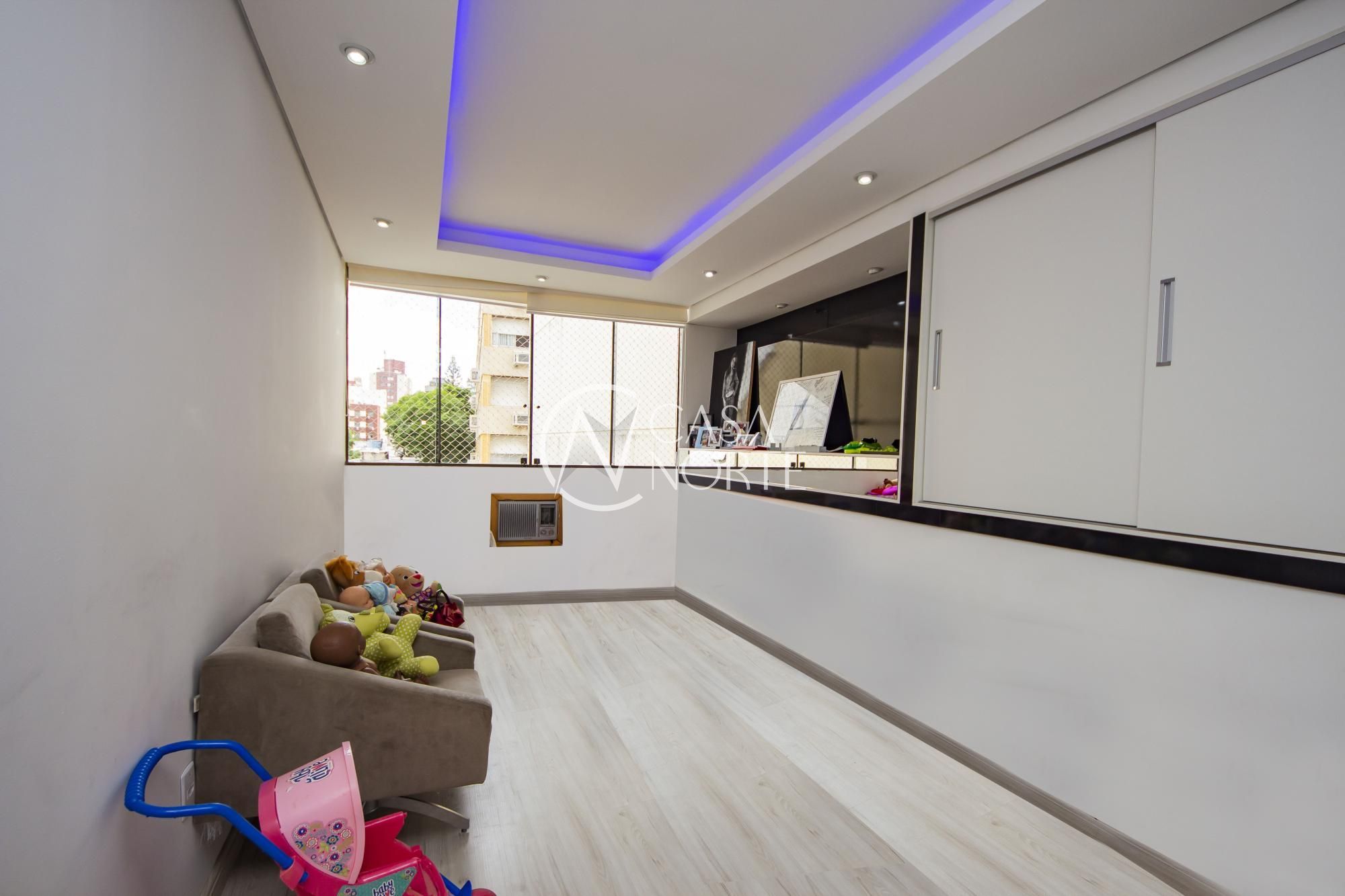 Casa à venda com 3 quartos, 138m², 2 suítes, 1 vaga, Rua Barão de Ubá no bairro Bela Vista em Porto Alegre