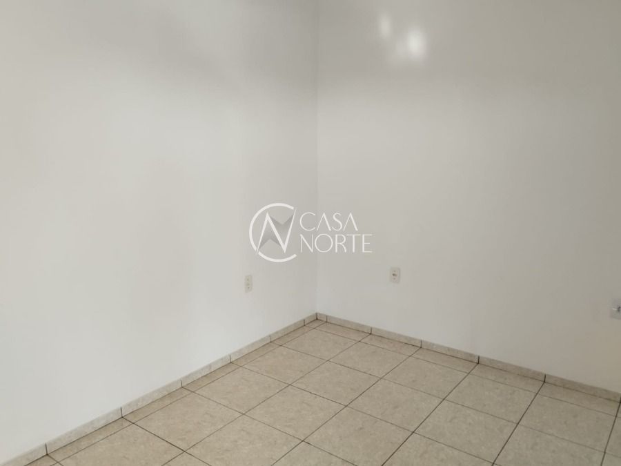 Casa à venda com 3 quartos, 120m², 2 vagas, Acesso Francisco Silveira Mello no bairro Jardim Sabará em Porto Alegre