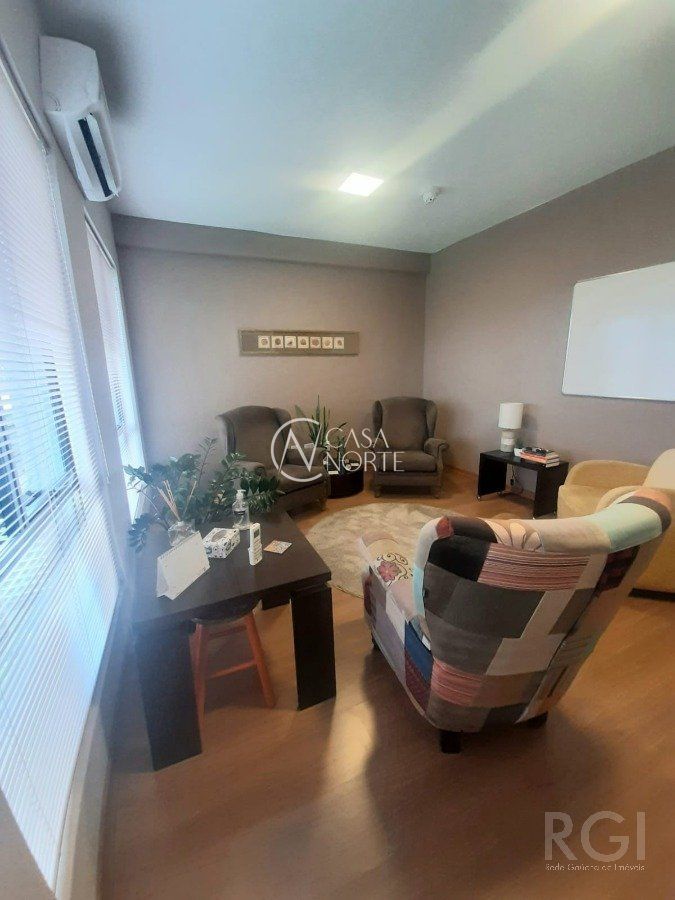 Sala Comercial à venda , 40m², Avenida Montenegro no bairro Petrópolis em Porto Alegre