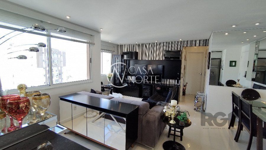 Apartamento à venda com 2 quartos, 65m², 1 suíte, 1 vaga, Avenida Dom Claudio José Gonçalves Ponce de Leao no bairro Vila Ipiranga em Porto Alegre