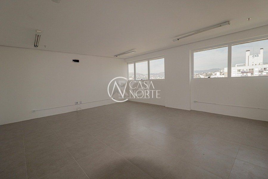 Sala Comercial à venda com 1 quarto, 36m², 1 vaga, Avenida Erico Verissimo no bairro Menino Deus em Porto Alegre