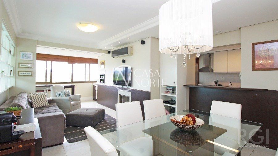 Apartamento à venda com 2 quartos, 97m², 1 suíte, 2 vagas, Rua Guararapes no bairro Petrópolis em Porto Alegre