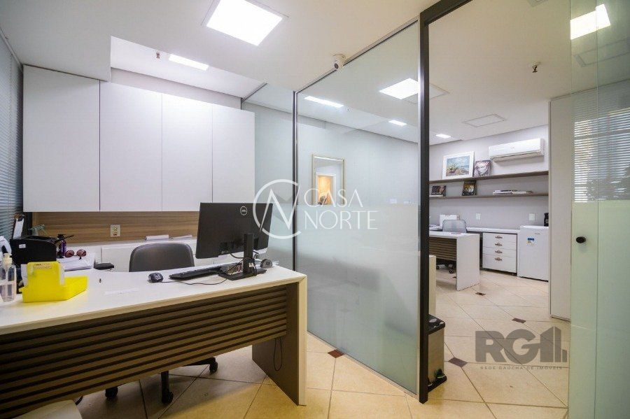 Loja à venda , 32m², Rua Vinte e Quatro de Outubro no bairro Moinhos de Vento em Porto Alegre