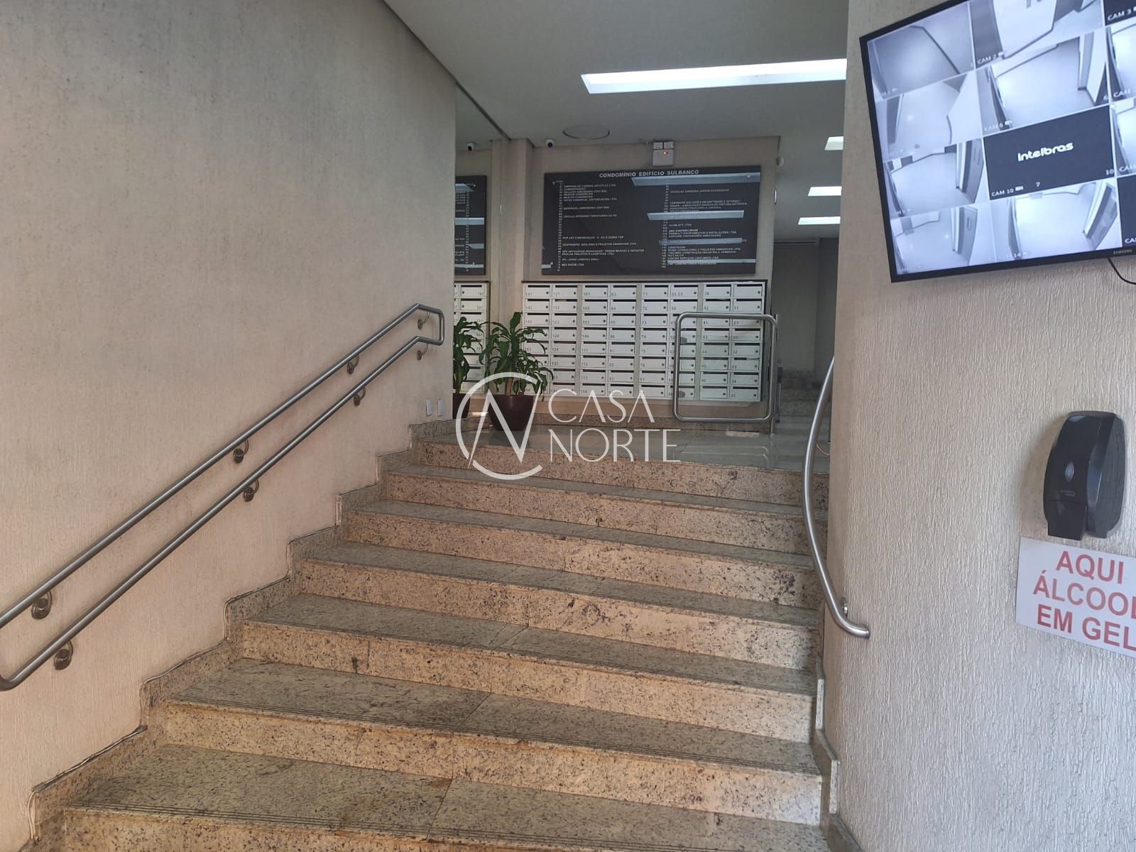 Sala Comercial à venda com -4 quarto, 113m², Avenida Farrapos no bairro Floresta em Porto Alegre