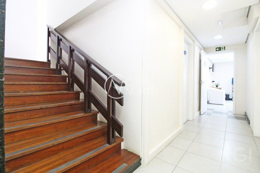 Casa à venda com 3 quartos, 260m², 1 suíte, Rua Liberdade no bairro Rio Branco em Porto Alegre