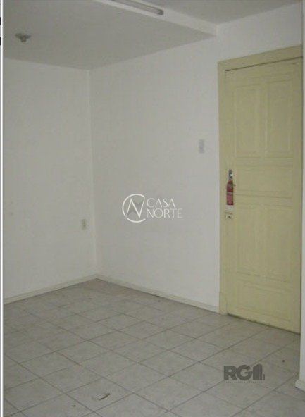 Sala Comercial à venda com 1 quarto, 45m², Rua Vigário José Inácio no bairro Centro Histórico em Porto Alegre