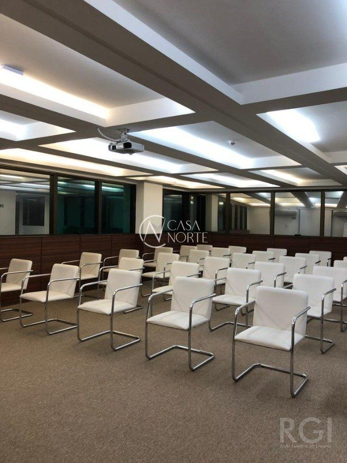 Sala Comercial à venda , 52m², Rua Santa Catarina no bairro Santa Maria Goretti em Porto Alegre