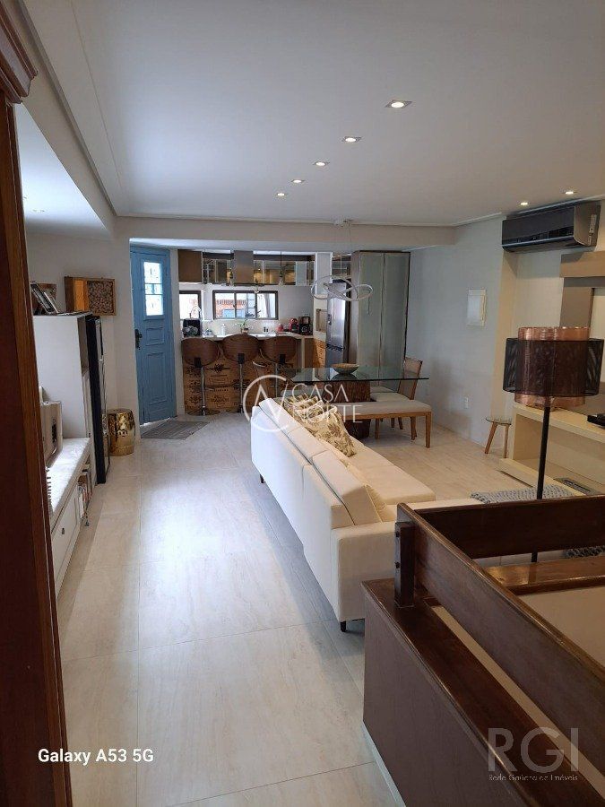 Cobertura à venda com 3 quartos, 287m², 1 suíte, 4 vagas, Rua Doutor Tauphick Saadi no bairro Bela Vista em Porto Alegre