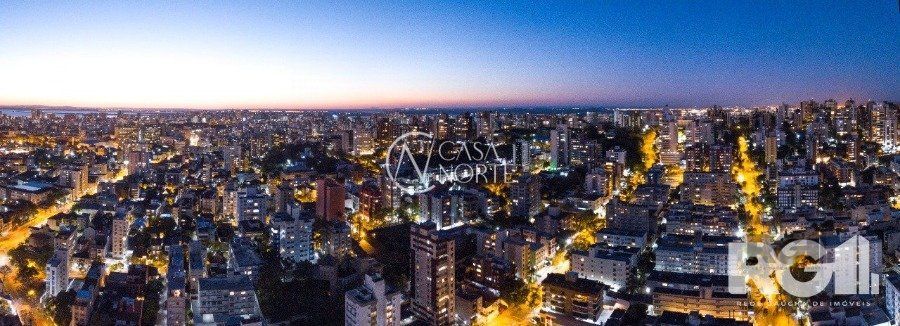 Apartamento à venda com 3 quartos, 121m², 3 suítes, 2 vagas, Rua Santa Cecília no bairro Santa Cecília em Porto Alegre