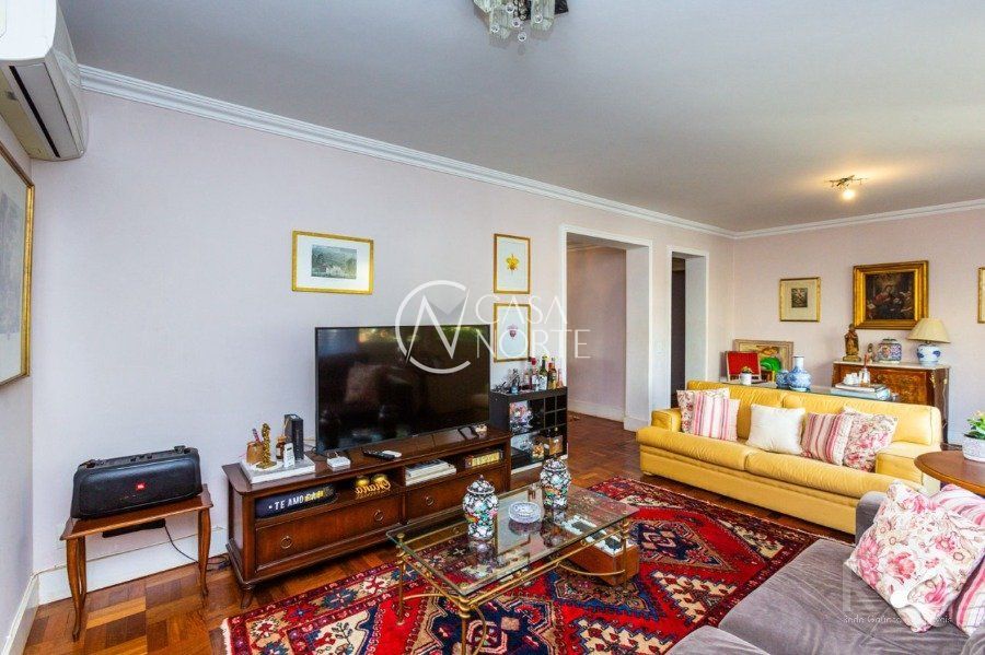 Apartamento à venda com 3 quartos, 144m², 1 suíte, 2 vagas, Rua Santo Inácio no bairro Moinhos de Vento em Porto Alegre