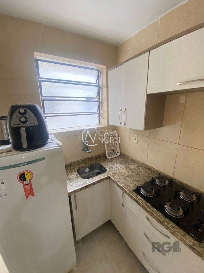 Kitnet à venda com 1 quarto, 30m², 1 suíte, Rua da República no bairro Cidade Baixa em Porto Alegre