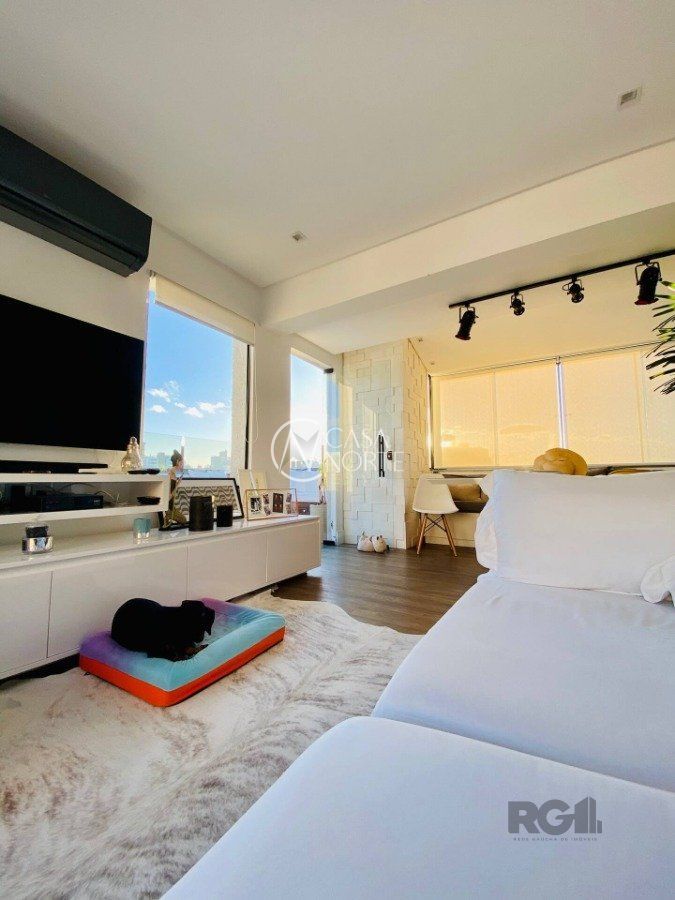 Cobertura à venda com 1 quarto, 136m², 1 suíte, 2 vagas, Avenida Coronel Lucas de Oliveira no bairro Petrópolis em Porto Alegre