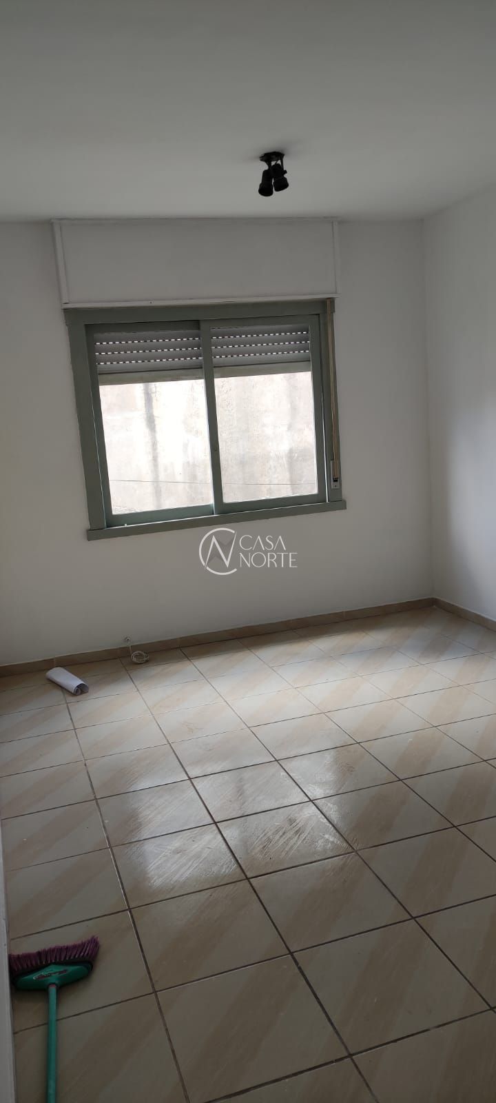 Sala Comercial à venda com 1 quarto, 25m², 1 vaga, Avenida Bento Gonçalves no bairro Partenon em Porto Alegre