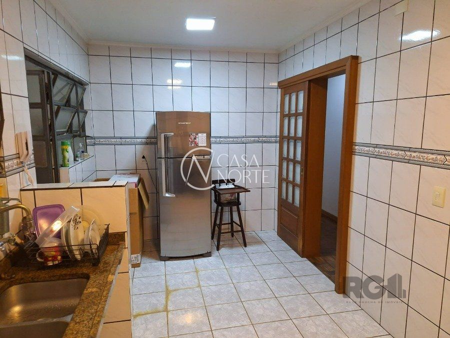 Apartamento à venda com 3 quartos, 121m², 2 suítes, 1 vaga, Avenida Iguassu no bairro Petrópolis em Porto Alegre