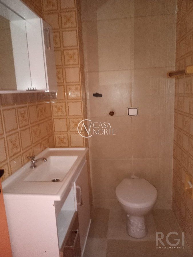 Kitnet à venda com 1 quarto, 27m², Rua Bento de Amaral no bairro Partenon em Porto Alegre