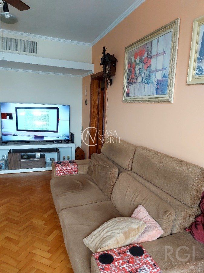 Apartamento à venda com 3 quartos, 99m², 1 vaga, Avenida Protásio Alves no bairro Bom Fim em Porto Alegre