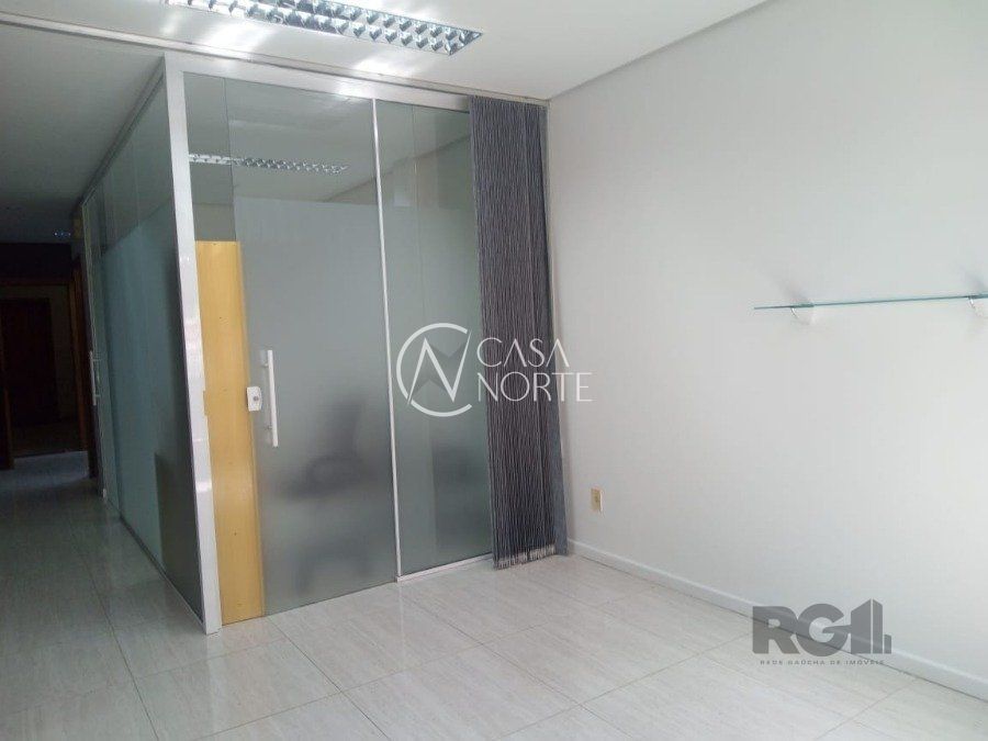 Sala Comercial à venda , 40m², Rua João Abbott no bairro Petrópolis em Porto Alegre