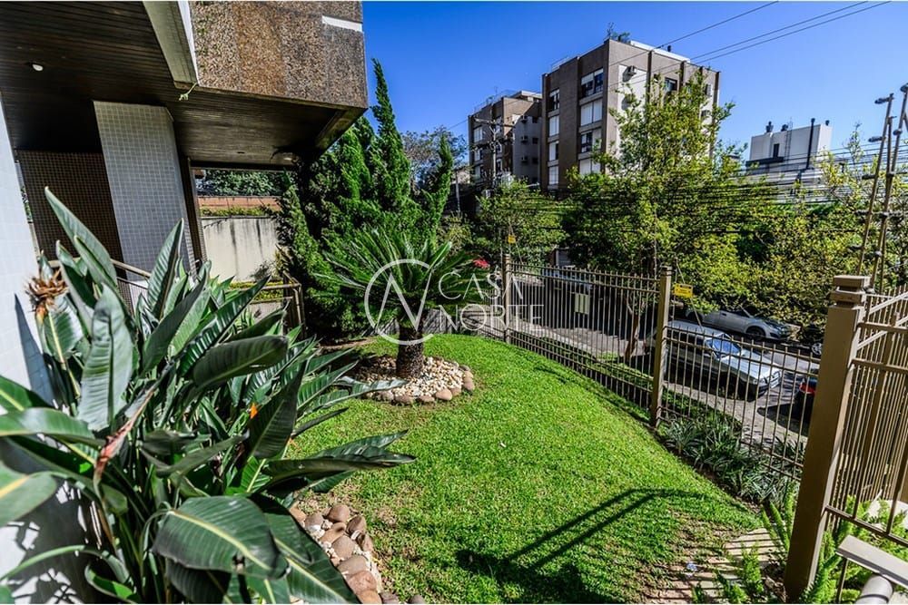 Apartamento à venda com 3 quartos, 150m², 1 suíte, 2 vagas, Rua Pedro Chaves Barcelos no bairro Auxiliadora em Porto Alegre