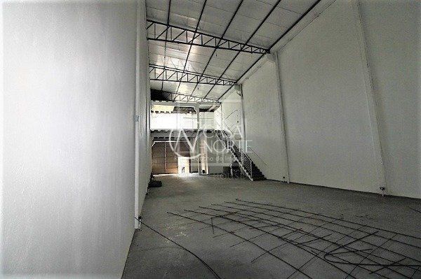 Pavilhão à venda , 521m², Rua Buarque de Macedo no bairro São Geraldo em Porto Alegre