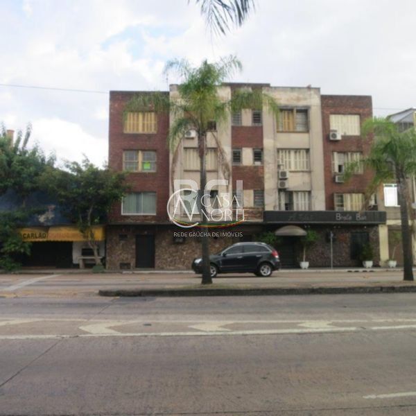 Loja à venda com 6 quartos, 104m², Avenida Farrapos no bairro Floresta em Porto Alegre