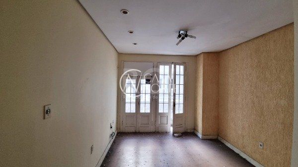 Sala Comercial à venda com 3 quartos, 98m², Rua Marechal Floriano Peixoto no bairro Centro Histórico em Porto Alegre
