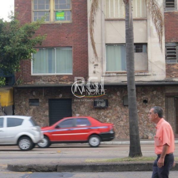 Loja à venda com 6 quartos, 104m², Avenida Farrapos no bairro Floresta em Porto Alegre