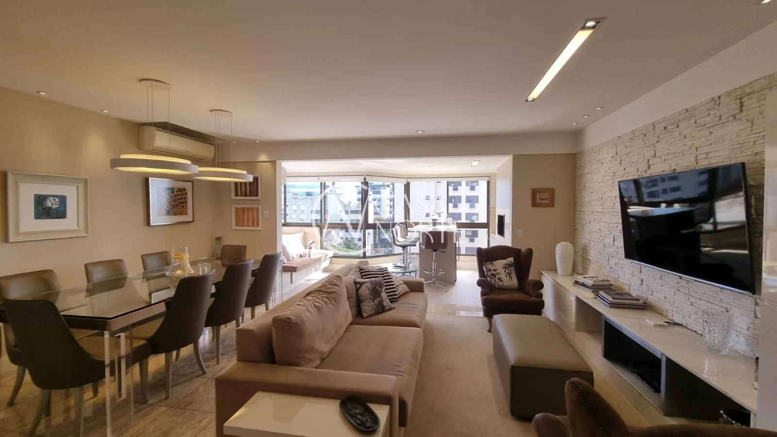 Apartamento à venda com 3 quartos, 127m², 1 suíte, 2 vagas, Rua Honório Silveira Dias no bairro Higienópolis em Porto Alegre