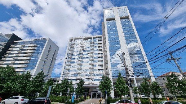 Sala Comercial à venda com 1 quarto, 29m², Rua Gomes Jardim no bairro Santana em Porto Alegre