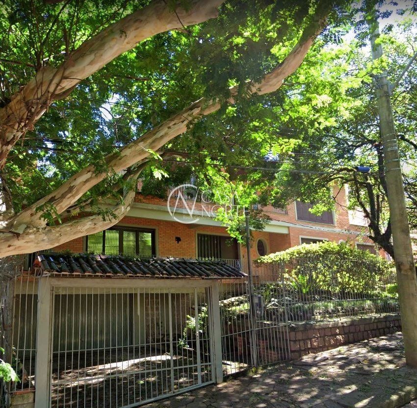 Casa à venda com 4 quartos, 347m², 2 suítes, 5 vagas, Rua Fonseca Guimaraes no bairro Medianeira em Porto Alegre