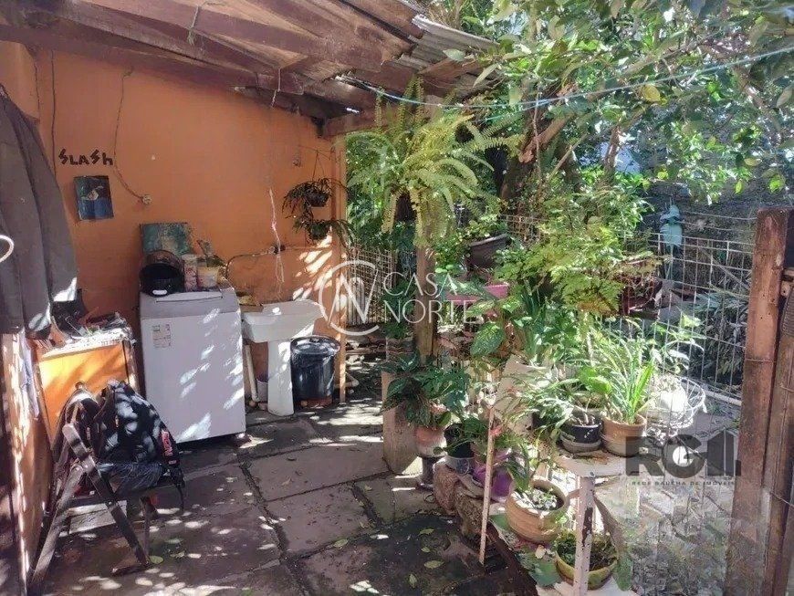 Casa à venda com 2 quartos, 63m², 2 vagas, Rua Ibirubá no bairro Cavalhada em Porto Alegre