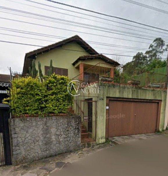 Casa à venda com 3 quartos, 208m², 1 suíte, 2 vagas, Rua Doutor Ney Cabral no bairro Nonoai em Porto Alegre