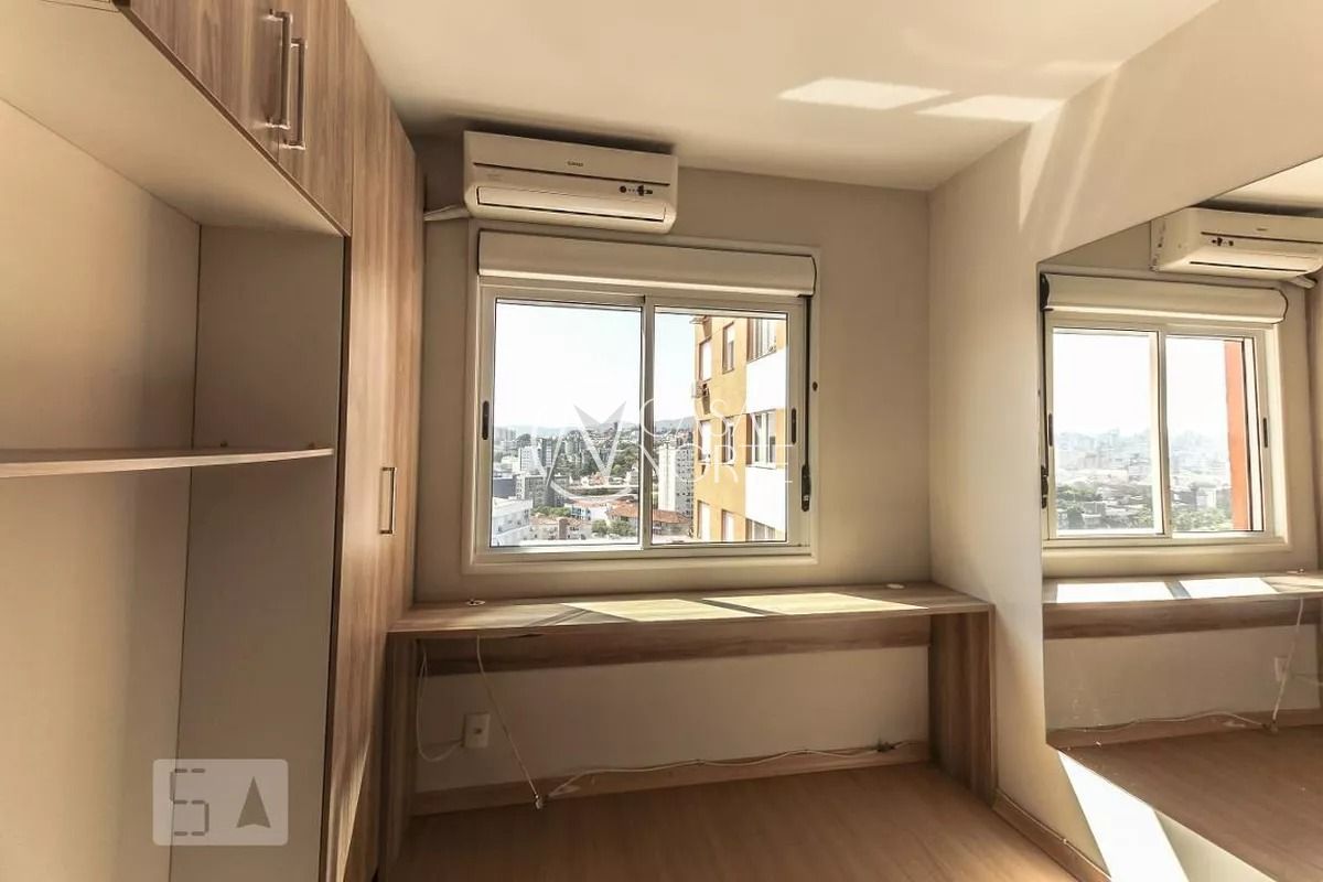 Apartamento à venda com 1 quarto, 40m², 1 suíte, 1 vaga, Avenida da Azenha no bairro Azenha em Porto Alegre